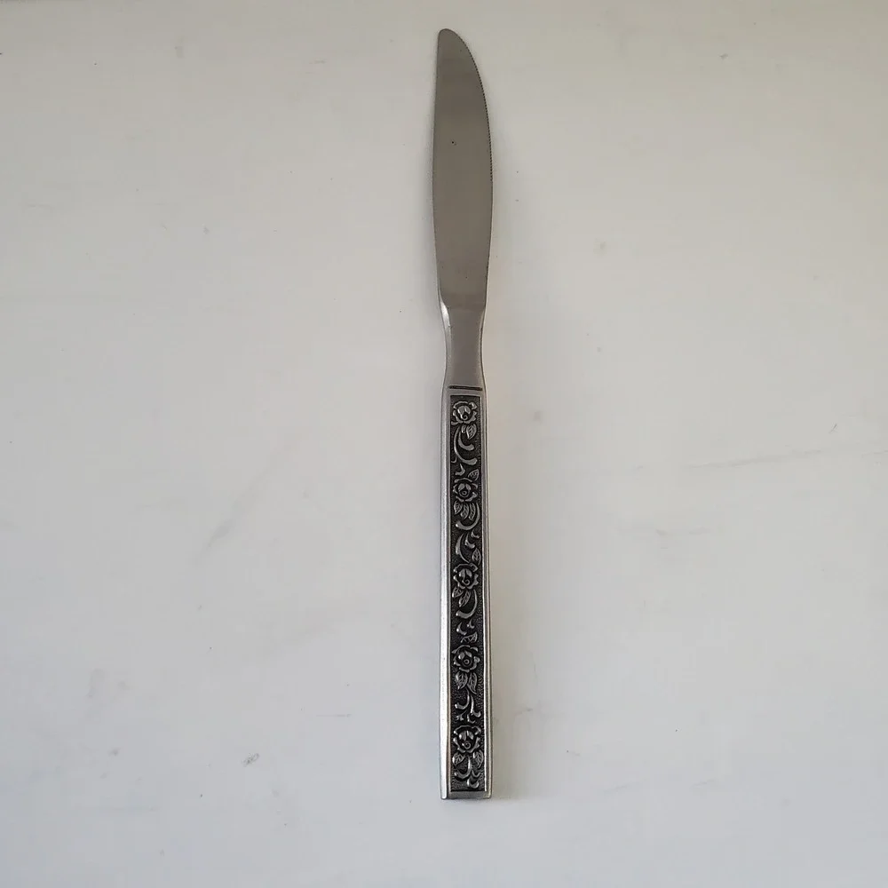 Nasco Stainless Japan Dinner Knife Vintage Floral Rose Blackened Handle Serrated